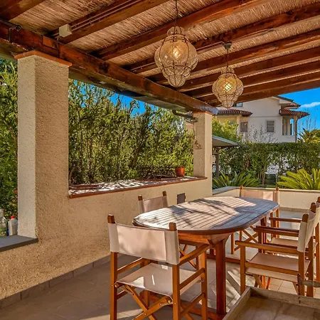 Estiva A Dei Marmi - Vivere Housing Форте-деи-Марми